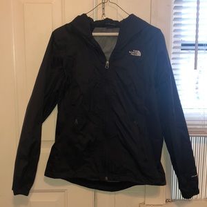 Black Women’s Windbreaker from The North Face
